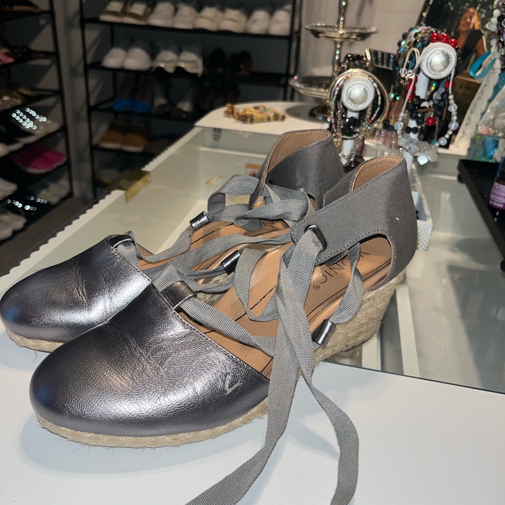 Vionic Metallic Gray Espadrille Wedges